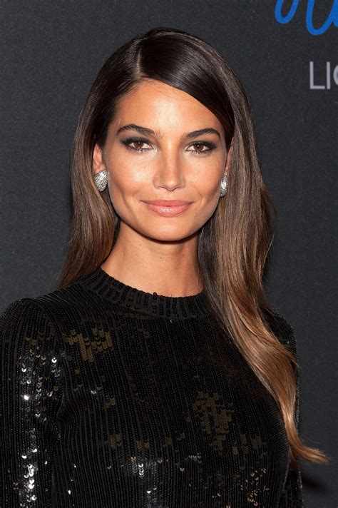 Lily Aldridge The Ultimate Guide To Smoky Eyes