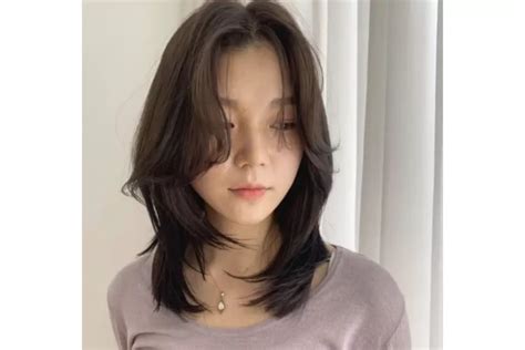 Inspirasi Model Rambut Pendek Wanita Sesuai Bentuk Wajah Tahun Baru