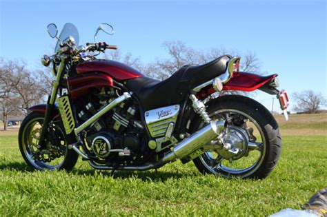 New pictures uploaded daily by users from all over the world. 2005 YAMAHA VMAX 1500CC FUEL INJECTED LOOK NO RESERVE!!!