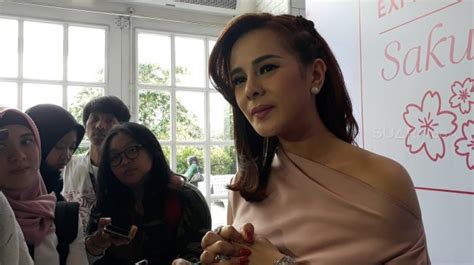 Profil Astrid Tiar Host Yang Juga Minta Maaf Ke Keisya Levronka
