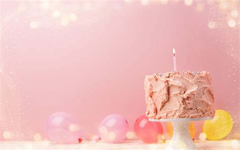 Allesti la tavola con gli articoli per il compleanno dei 50 anni. Download wallpapers Happy birthday, pink birthday cake ...