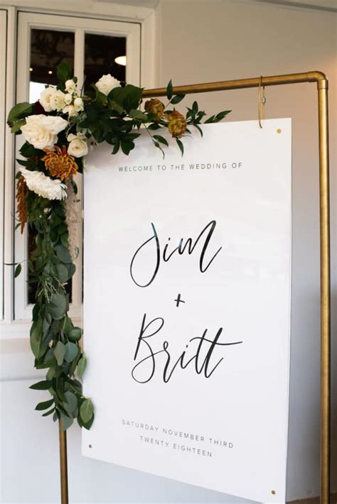 20 Creative Diy Wedding Sign Ideas Craftsy Hacks