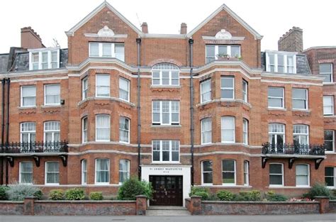 Added on 30/06/2021 by hunters, west hampstead lettings. 5 bedroom apartment to rent in St James Mansions West End ...