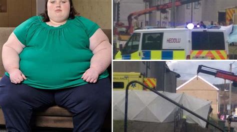Georgia Davis Woman Once Dubbed Britains Fattest Teenager Lifted Into