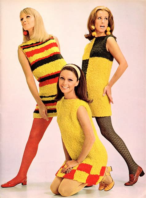 sixties fashion photo happy clothes 60s
