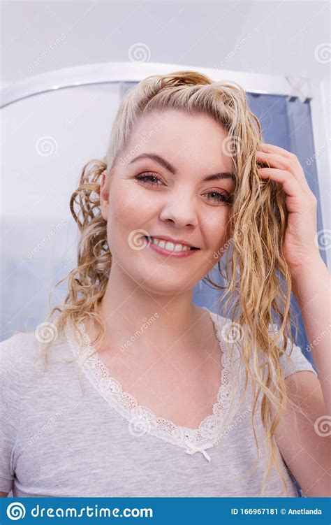 Woman With Wet Blonde Hair Stock Image Image Of Care 166967181