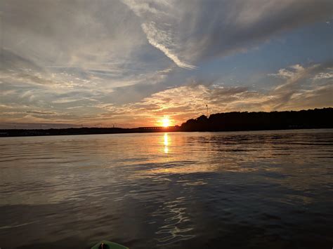Located on the property of spring haven mansion and estate, the historic cabin is a great location for country music fans, history buffs, or anyone looking for a romantic getaway. Freedom Boat Club Nashvile, Tennessee | Boat Rental