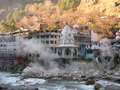 Manikaran Hot Springs And Shiva Temple Also Sikh Pilgrim A Flickr