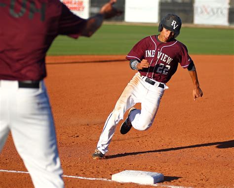 Region 9 Baseball Pine View Forces Friday Do Or Die Game With Big Win