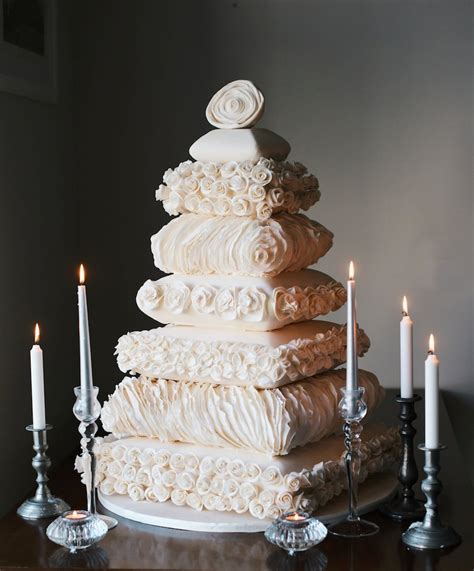 Here, 33 unique cake alternatives to the classic 33 delicious alternatives to the classic wedding cake. Top 10 Wedding Cake Trends for 2016!!