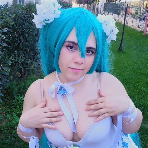 Throne | Bumblebee_cos | My Wishlist