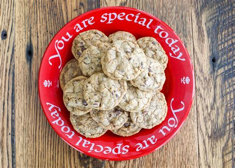 Chewy Chocolate Chip Oatmeal Cookies - Nasawa Enterprises