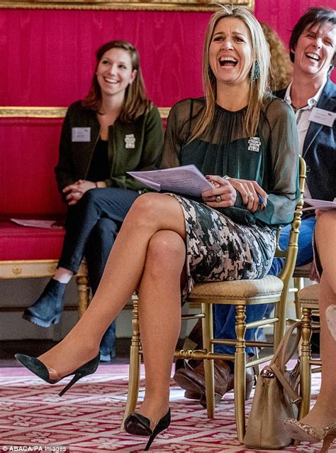 Dutch Queen Maxima Looks Entertained At University Talk Daily Mail Online
