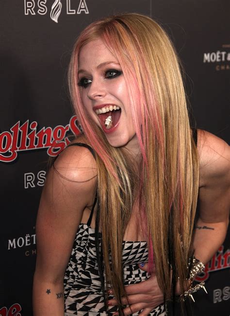 13 Times Avril Lavignes Hair Was The Ultimate In Pop Punk Spiration — Photos
