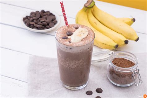 This Chocolate Banana Smoothie Is All You Need Today Fabng
