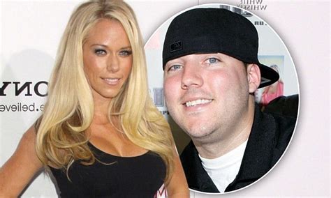 Kendra Wilkinson Disowned By Her Brother After She Keeps News Of Her