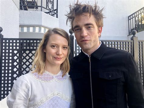 Mia Wasikowska And Robert Pattinson