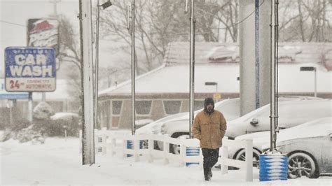 Lansing Region Gets 6 7 Inches Of Snow In 1st Big Snowstorm Of Season