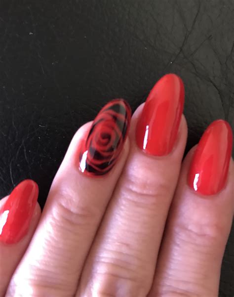 Add Some Drama To Your Nails With Black Nails And Red Roses Girlsthetic