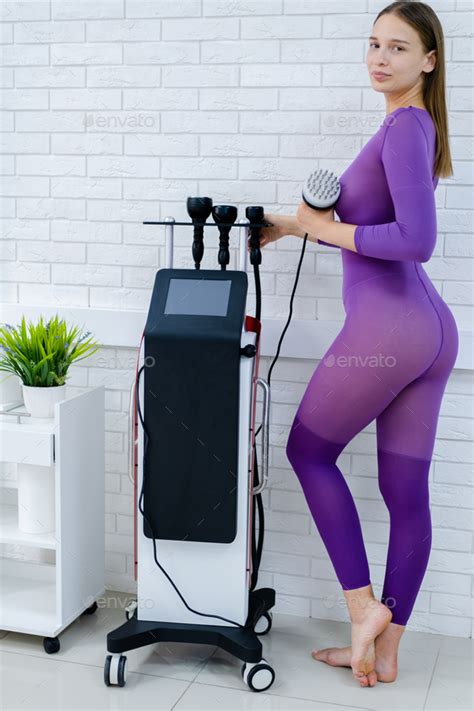 Slimming Vacuum Hot Massage Machine Vacuum Massage Lpg Massage For Lifting Body Concept Of