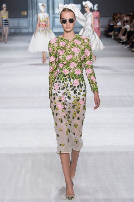 10 Giambattista Valli Haute Couture Fall 2014 Dresses We Can T Wait To