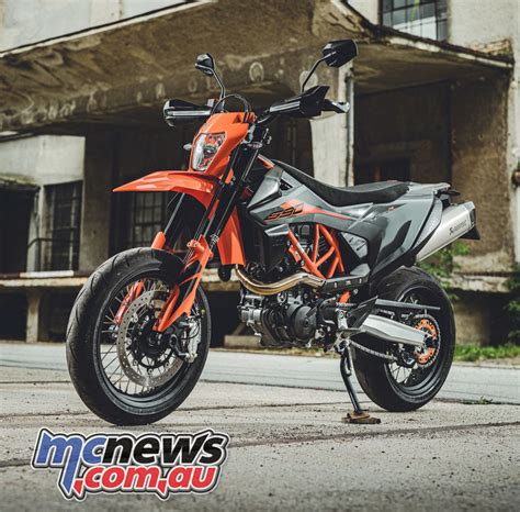 Ktm launches the 2021 690 enduro r and 690 smc r launch. 2021 KTM 690 Enduro R & 690 SMC R break cover | Motorcycle ...