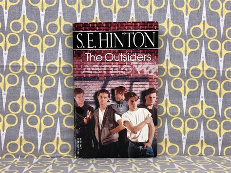 The Outsiders By Se Hinton Paperback Book Vintage Teen Drama Etsy