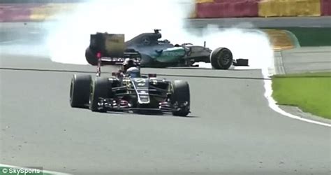 Rosberg gana con comodidad el nico rosberg mercedes allemagne gp lors qualifications allemand pole position hockenheim juillet circuit sur. Nico Rosberg fastest ahead of Lewis Hamilton in practice ...