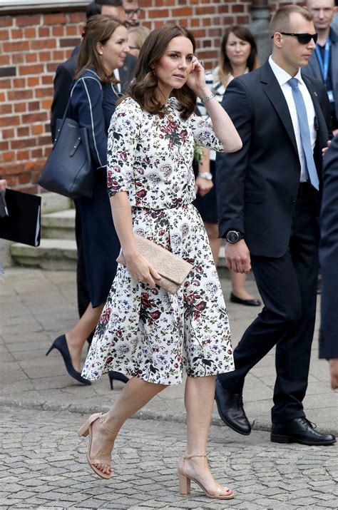 Duchess catherine is not an official thing.) prince william, prince harry, prince george, princess charlotte, and even princesses eugenie and people search for kate middleton on average 823,000 times per month; Catherine Duchess of Cambridge's Feet