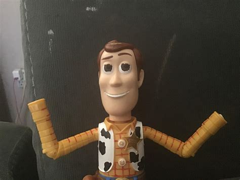 The Classic 1995 Woody Face His Hands Broke Rtoystory