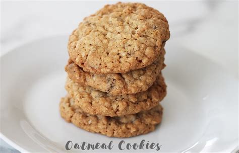 Besides lots of rolled oats, they contain dried fruit (raisins, dried cherries or. Dietetic Oatmeal Cookies / A Healthy Baker S Dozen By The ...