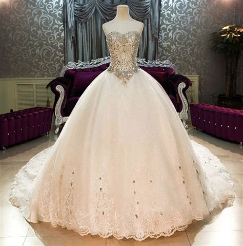 Bling Bling Ball Gown Wedding Dresses Luxury Crystal Beaded Sweetheart