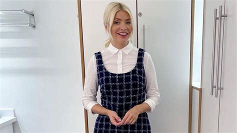Holly Willoughby Flashes Her Tanned Legs In Minidress After Summer