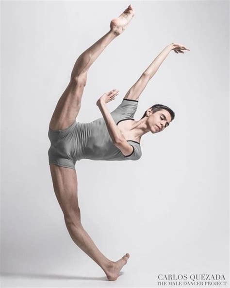 Pin By Pierre Zeto On Male Flexible Ballet Dancer Dance Photography Male Ballet Dancers