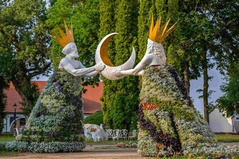 Gėlių festivalis sugrįš į Pakruojo dvarą | We love Lithuania