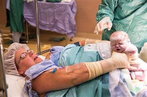 Pictured The Incredible Moment Mum Delivers Her Own Twins By Caesarean