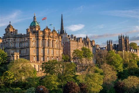 Best Places To Visit In Europe In November Edinburgh Scotland