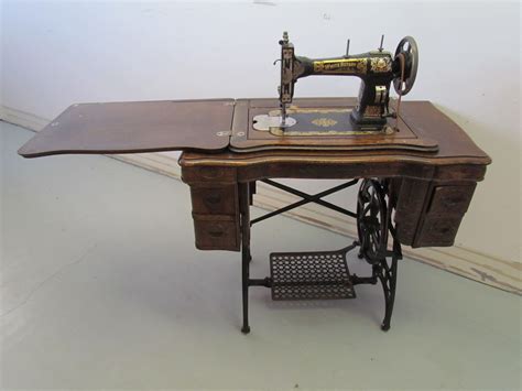 White Rotary Sewing Machinevery Similar To Mine