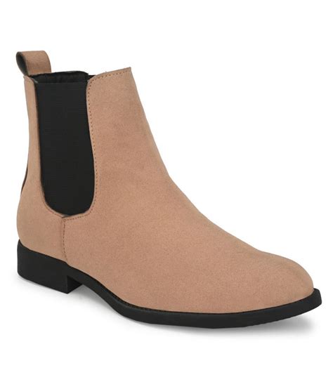 Kombinier schwarze wildleder chelsea boots mit skinny jeans und einem dunklen pullover und schon hast du einen look erschaffen, der eleganz und bequemlichkeit chelsea boots gibt es nicht nur in den klassischen naturfarben, sondern auch in auffälligeren und ausgefallenen tönen. HiREL'S Beige Chelsea boot - Buy HiREL'S Beige Chelsea ...