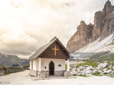 Montaña Pequeña Capilla Cappella Degli Alpini Tre Cime Di Lavaredo