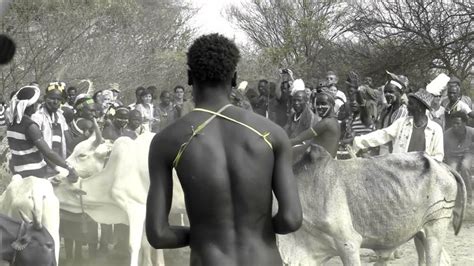 African Primitive Tribes Rituals And Bull Jumping Ethiopia Youtube