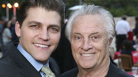 Tommy Devito Four Seasons Founding Member Dies Aged 92 Bbc News