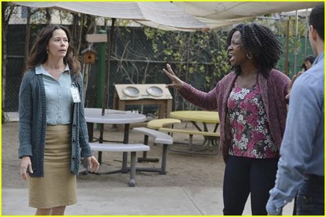 Get A Sneak Peek Of What S Happening On The Fosters Tonight Photo Photo Gallery