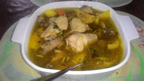 Rasanya yang lezat dan dapat diolah menjadi apaun. Sup ayam resepi mudah dan ringkas | Sup ayam, Resep ...