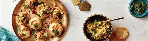 Bombay street food evokes the sights and sounds of old bombay, bringing the cuisine and flavours of traditional indian comfort food to toronto. Chaat & Chai @ Bombay Street Food