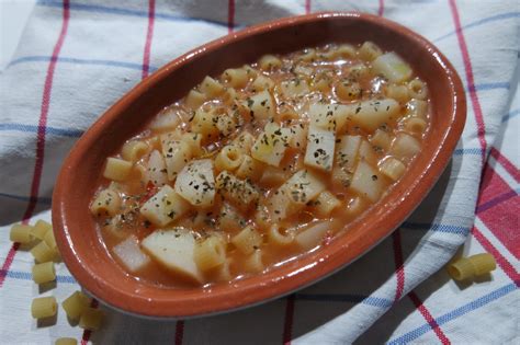 Uno è però il segreto per renderla così cremosa: Minestra di patate: ricetta e consigli - Ricetta di ...