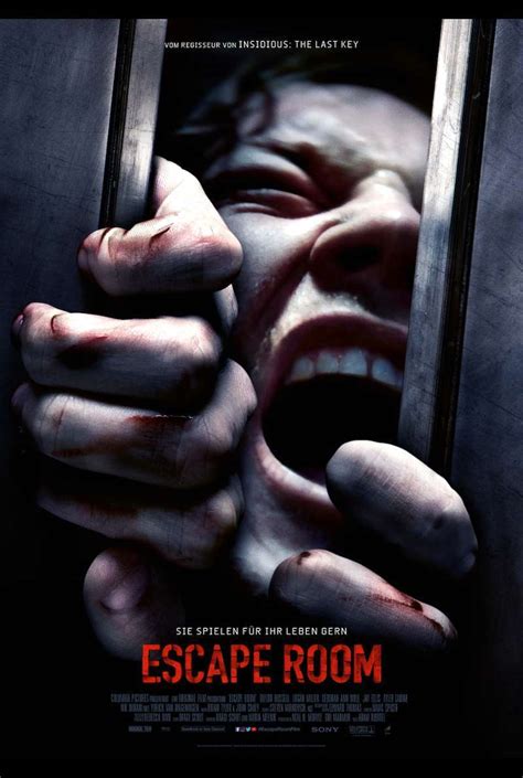 Six strangers, each the sole survivor of various horrific disasters, are invited to test their wits against an immersive escape room in downtown chicago. Escape Room (2019) | Film, Trailer, Kritik