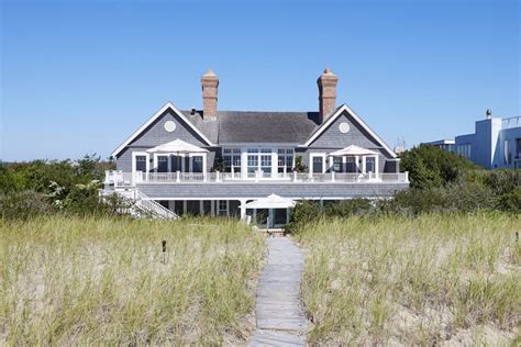 Rent This Stunning Oceanfront Hamptons Estate For 595k This Summer