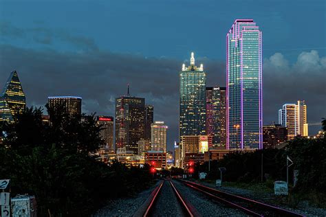 Dallas Skyline At Night Photograph By David Ilzhoefer