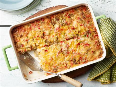 Some of ree drummond's most popular recipesare her casseroles, and it's easy to see why: Tater Tot Breakfast Casserole Recipe | Ree Drummond | Food ...